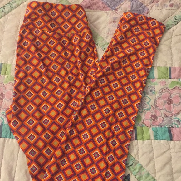LuLaRoe Pants - One size Lularoe leggings LuLaRoe Pants - One size Lularoe leggings